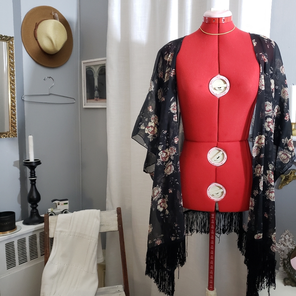 Black Floral Kimono